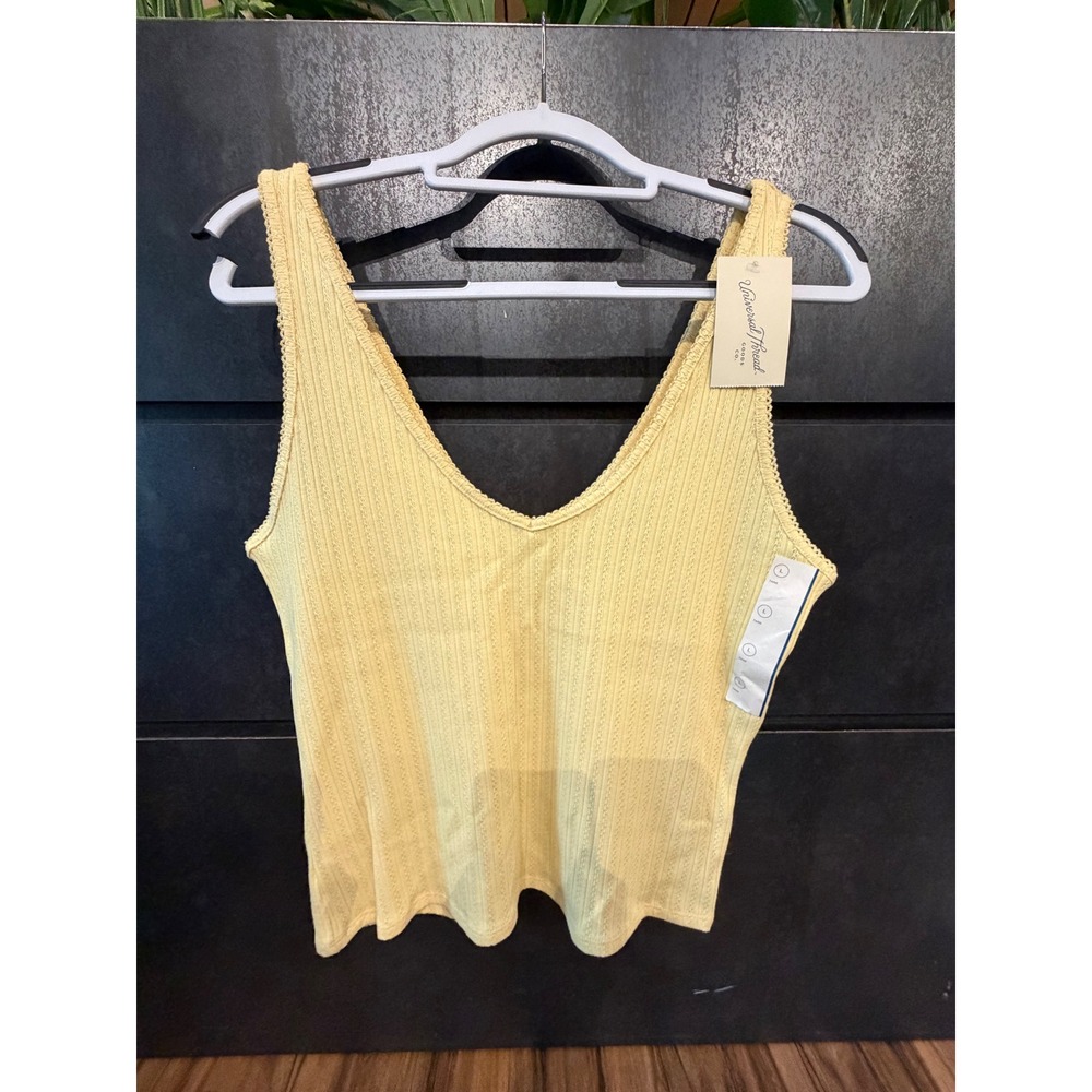 NWT Universal Thread Ribbed Pointelle Tank Top V-Neck Scalloped Lace Trim L